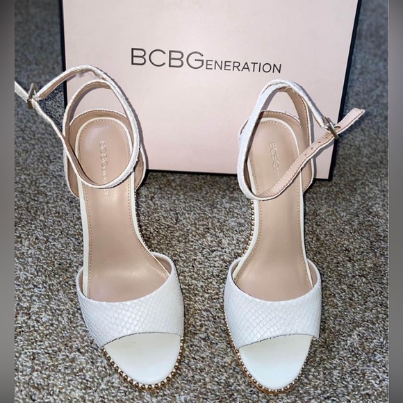 BCBG Jessika dress heels - Picture 1 of 5